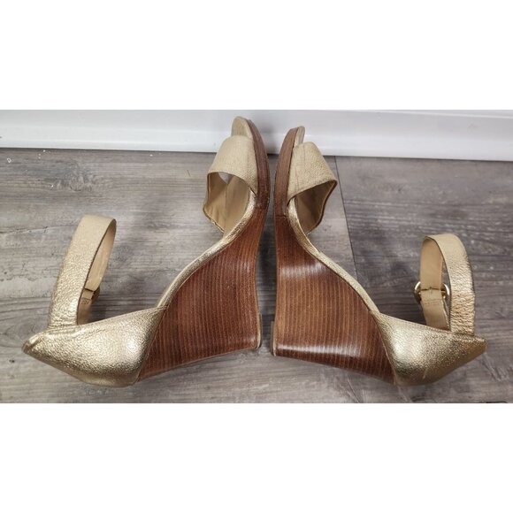 Michael Kors Women's Sz. 9 Gold Leather Wood Wedge Sandals - Picture 6 of 8